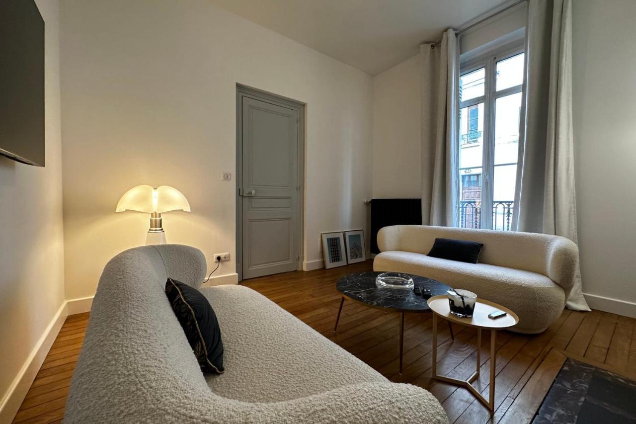In The Beautiful Districts Of Tours A "Particular" With Great Comfort Villa Bagian luar foto