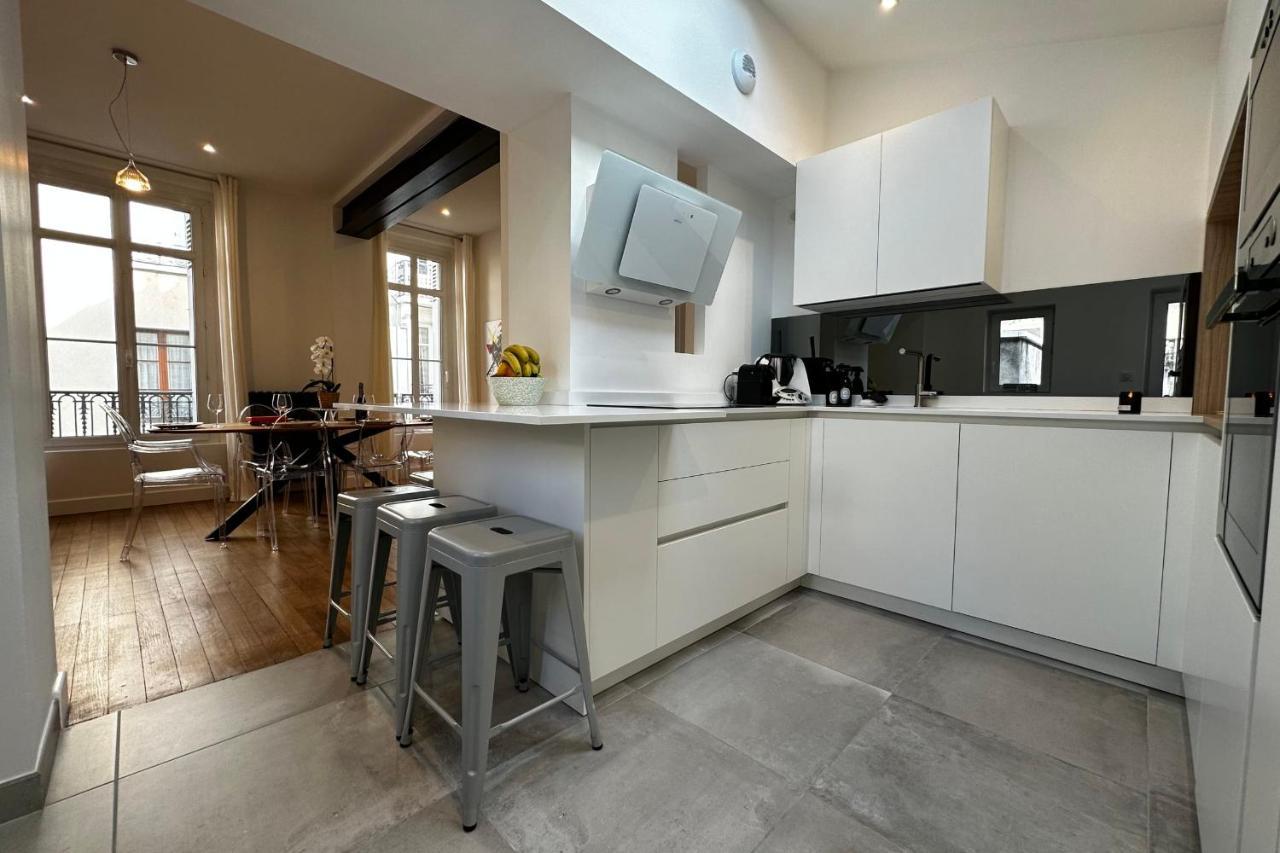 In The Beautiful Districts Of Tours A "Particular" With Great Comfort Villa Bagian luar foto