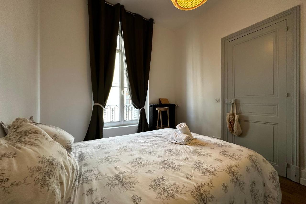 In The Beautiful Districts Of Tours A "Particular" With Great Comfort Villa Bagian luar foto